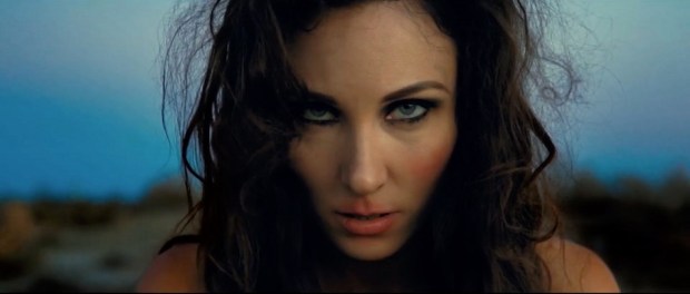 Goddess-of-Love-Venus-Alexis-Kendra-Stare