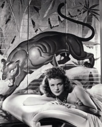 cat-people-1942-simone-simon-promo-shot