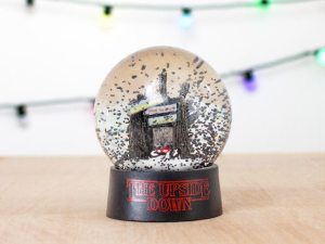 Stranger Things Globe
